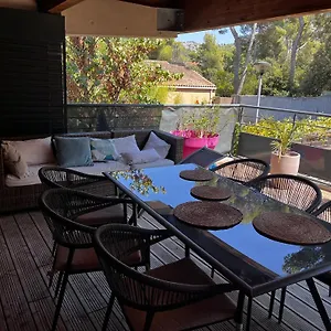 https://morgiou-sormiou-t4-jardin-calanques.fr-provencehotel.com